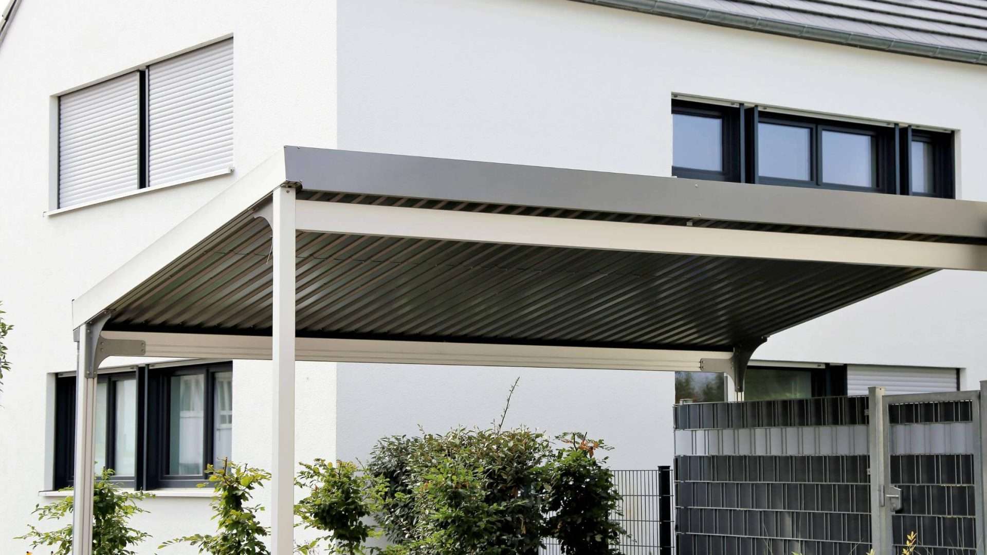 carport at home